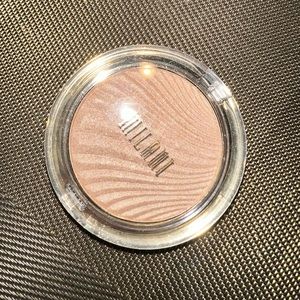 Milani highlighter new dayglow